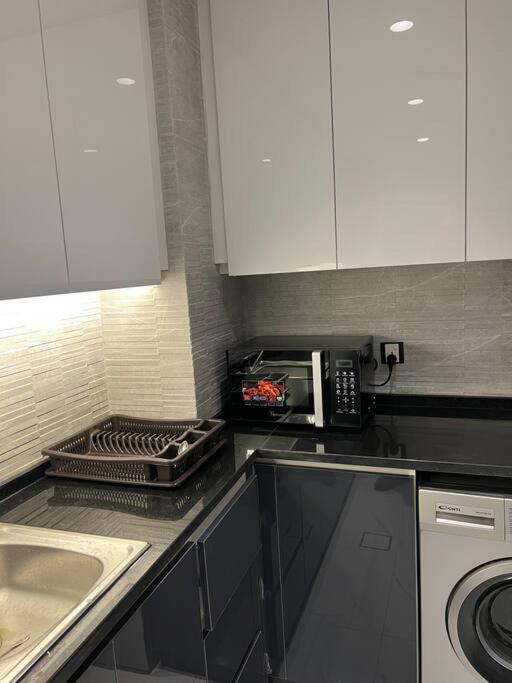 Modern Studio In The Heart Of Amman Extérieur photo