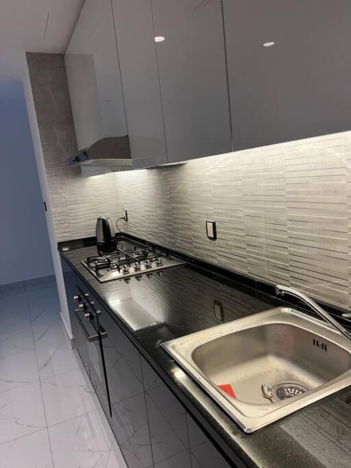 Modern Studio In The Heart Of Amman Extérieur photo